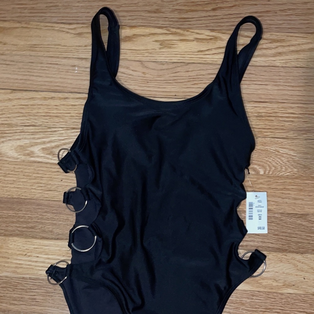 One piece bathing suit